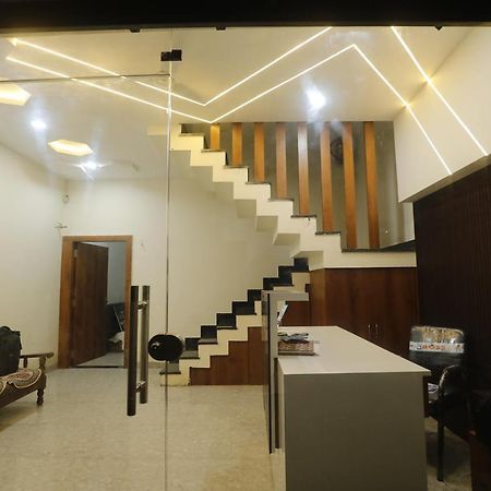 Hotel Garima Ujjain Εξωτερικό φωτογραφία