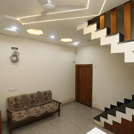 Hotel Garima Ujjain Εξωτερικό φωτογραφία