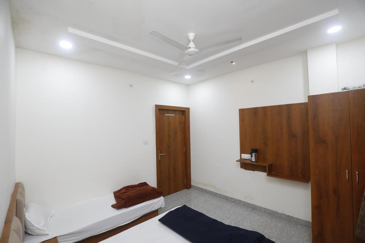 Hotel Garima Ujjain Εξωτερικό φωτογραφία