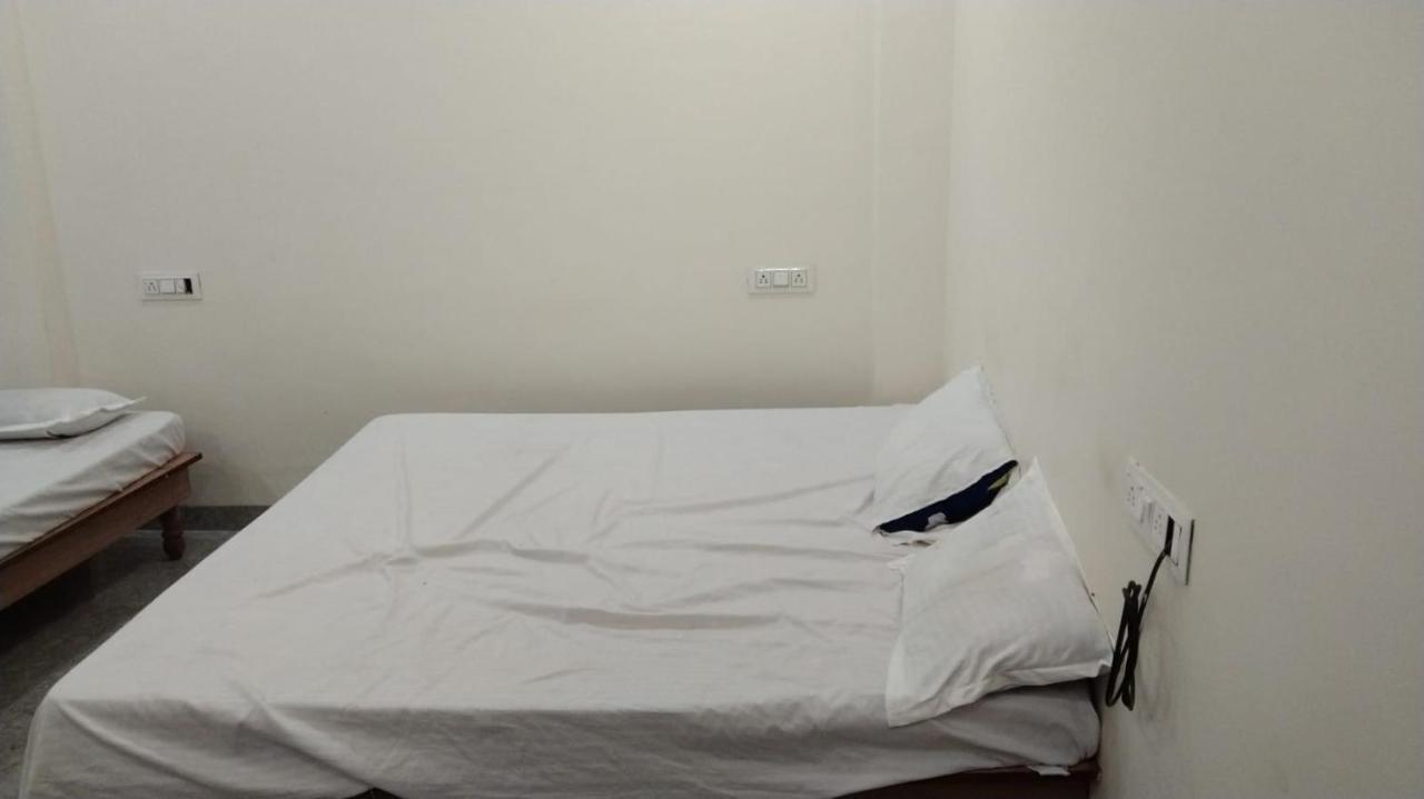 Hotel Garima Ujjain Εξωτερικό φωτογραφία